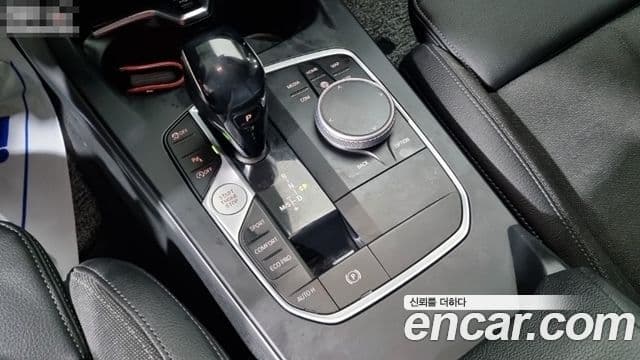 BMW 1 Series 2020 — Şəkil 8/18