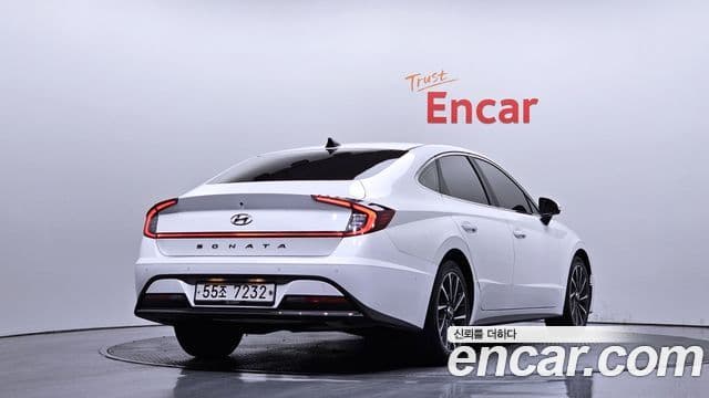 Hyundai Sonata 2019 — Фото 2/20