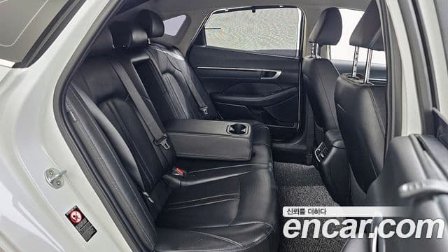 Hyundai Sonata 2019 — Фото 12/20