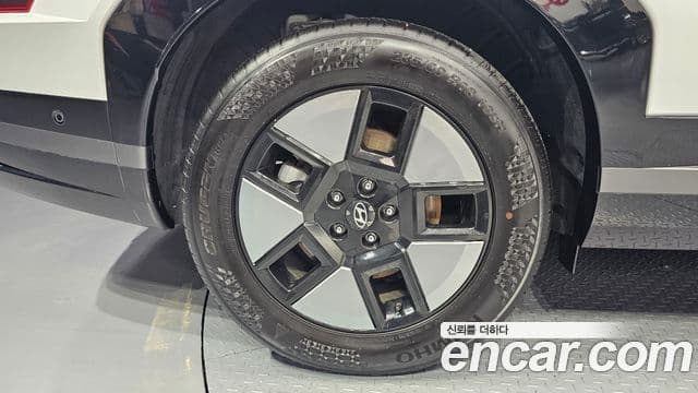 Hyundai Santa Fe 2024 — Şəkil 5/20