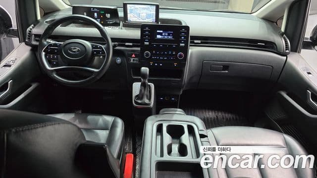 Hyundai Staria 2022 — ფოტო 7/20