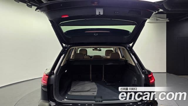 Volkswagen Touareg 2024 — ფოტო 20/20