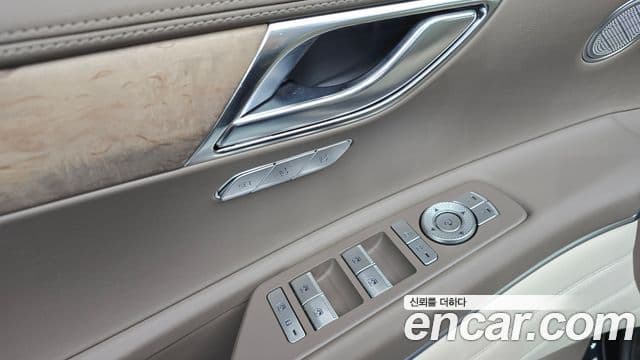 Genesis GV80 2022 — ფოტო 34/40