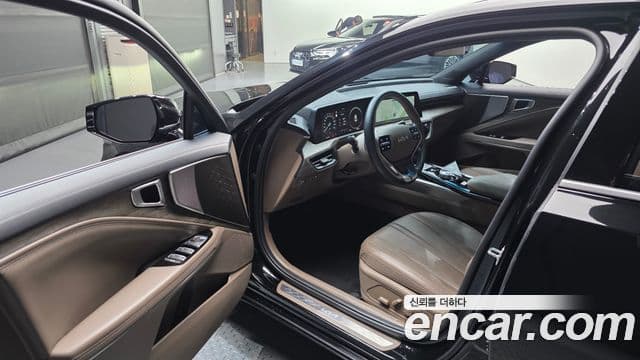Kia K8 2022 — Şəkil 10/20