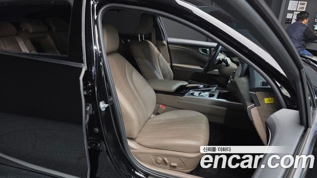 Kia K8 2022 — Şəkil 12/20
