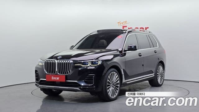 BMW X7 2021 — Photo 16/20