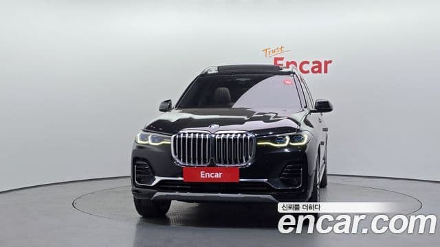 BMW X7 2021 — Photo 11/20