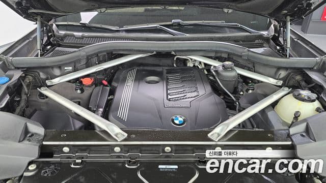 BMW X7 2021 — Photo 3/20