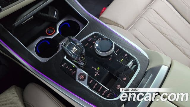 BMW X7 2021 — Photo 12/20