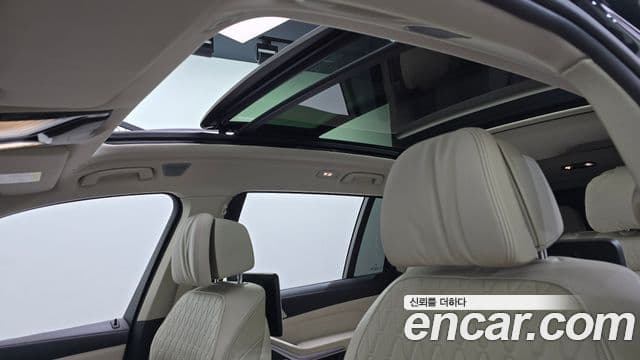BMW X7 2021 — Photo 20/20