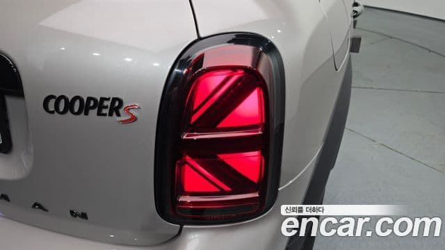 Mini Cooper S Countryman 2022 — Photo 25/31
