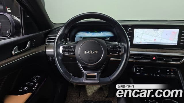 Kia K5 2021 — ფოტო 12/20