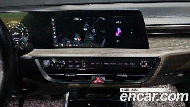 Kia K8 2022 — Şəkil 12/20