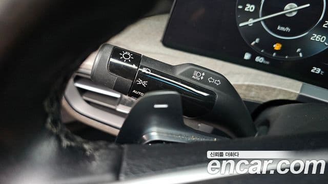 Kia K8 2022 — Şəkil 15/20