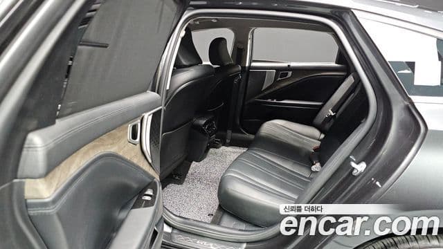 Kia K8 2022 — Şəkil 19/20