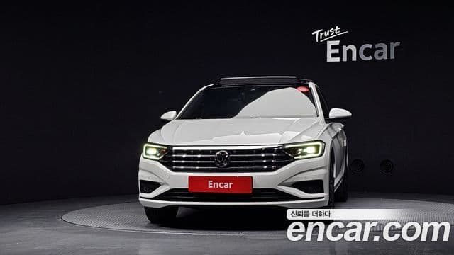 Volkswagen Jetta 2021 — ფოტო 3/20