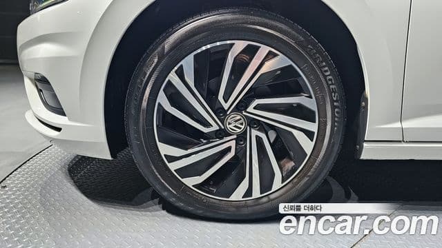 Volkswagen Jetta 2021 — фото 5 из 20