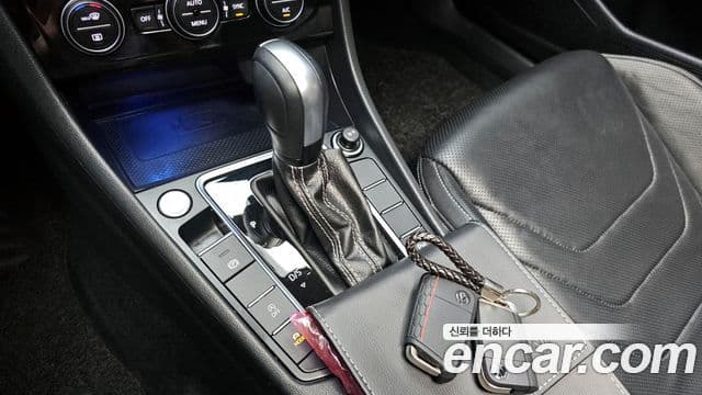 Volkswagen Jetta 2021 — ფოტო 9/20