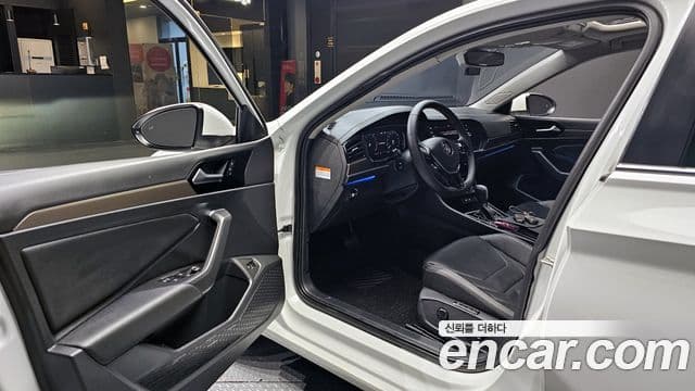 Volkswagen Jetta 2021 — фото 10 из 20