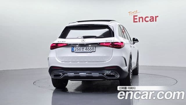 Mercedes-Benz GLC-Class 2025 — ფოტო 4/20
