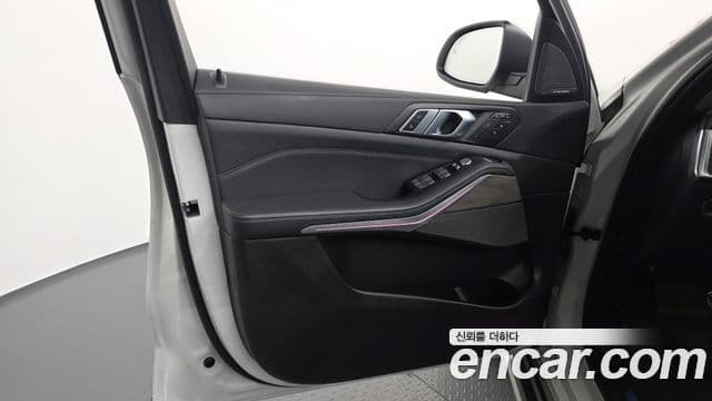 BMW X7 2024 — Photo 6/39