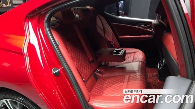 Genesis G70 2023 — ფოტო 11/20