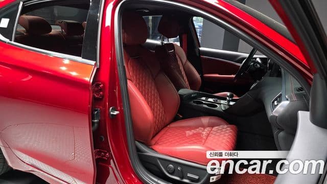 Genesis G70 2023 — Photo 11/35