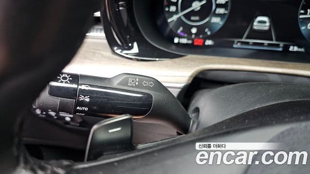 Kia K5 2020 — ფოტო 19/20