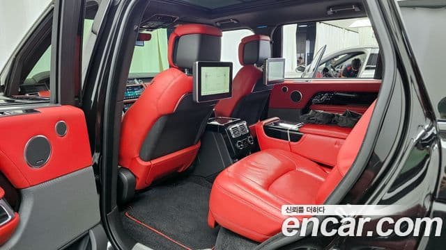 Land Rover Range Rover 2019 — Photo 2/35