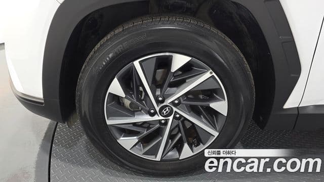 Hyundai Tucson Hybrid 2021 — Photo 19/30