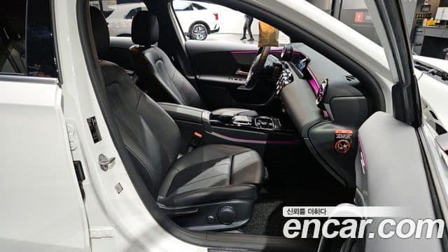 Mercedes-Benz A-Class 2021 — ფოტო 12/20