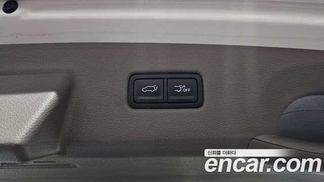 Kia Carnival 2023 — Фото 15/20
