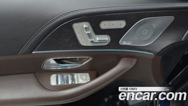 Mercedes-Benz GLS-Class 2021 — ფოტო 6/35