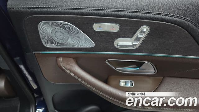Mercedes-Benz GLS-Class 2021 — ფოტო 15/35