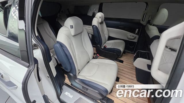 Kia Carnival 2024 — Şəkil 19/20