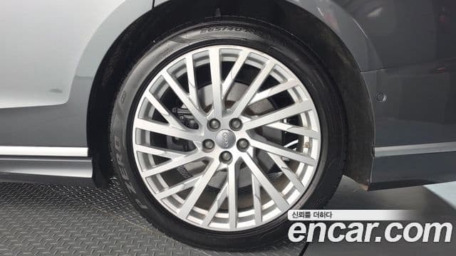 Audi A8 2019 — Şəkil 6/39