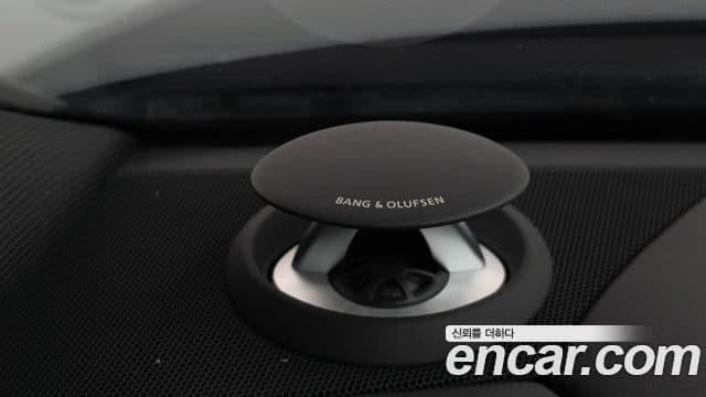 Audi A8 2019 — Şəkil 19/39