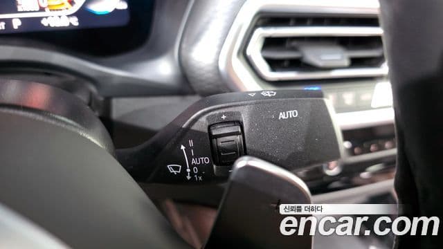 BMW X4 2025 — Photo 27/33