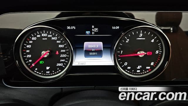 Mercedes-Benz E-Class 2018 — Şəkil 5/32