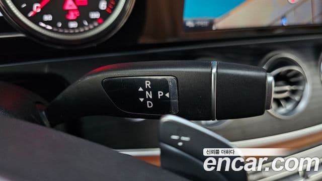 Mercedes-Benz E-Class 2018 — Şəkil 3/32