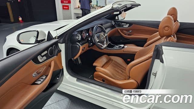Mercedes-Benz E-Class 2018 — Şəkil 10/32