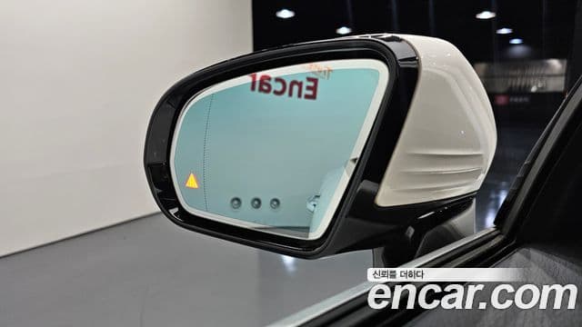 Mercedes-Benz E-Class 2018 — Şəkil 21/32