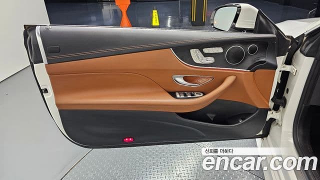 Mercedes-Benz E-Class 2018 — Şəkil 15/32