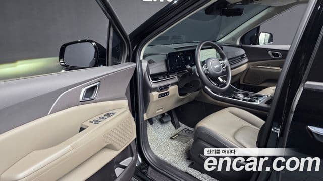 Kia Carnival 2024 — ფოტო 10/20