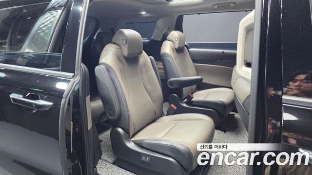 Kia Carnival 2024 — ფოტო 12/20