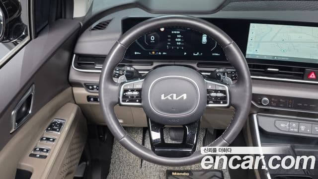 Kia Carnival 2024 — ფოტო 13/20