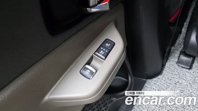 Kia Carnival 2024 — ფოტო 19/20