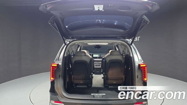 Kia Carnival 2024 — ფოტო 20/20