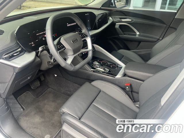 Audi Q5 2025 — Şəkil 9/20