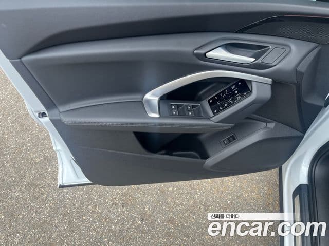Audi Q5 2025 — Şəkil 12/20